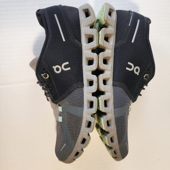 ON Running Cloud 5, Black Lead, Women Size 11 - Picture 7 of 16